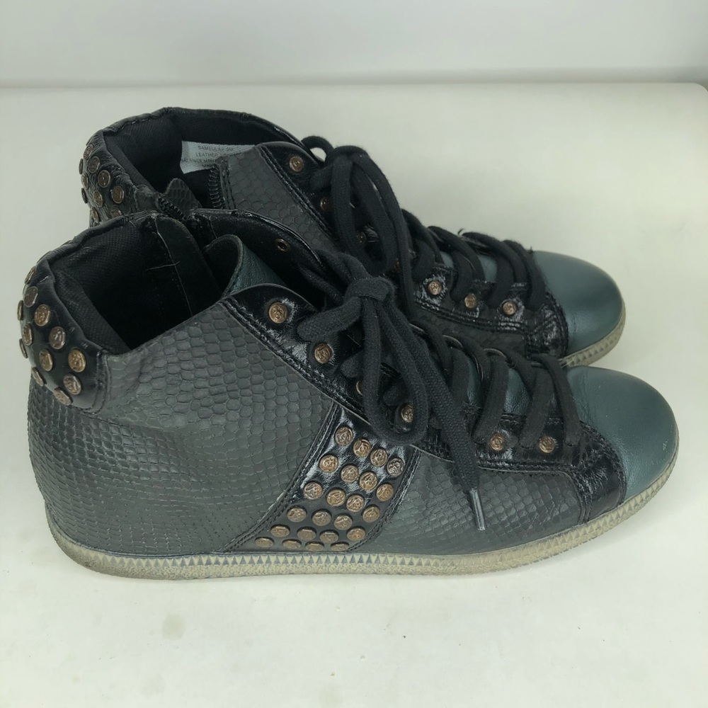 Otbt ankle boots women size 9M black color